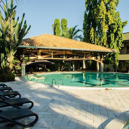 Hotel Ot Tres Lagoas Exterior photo